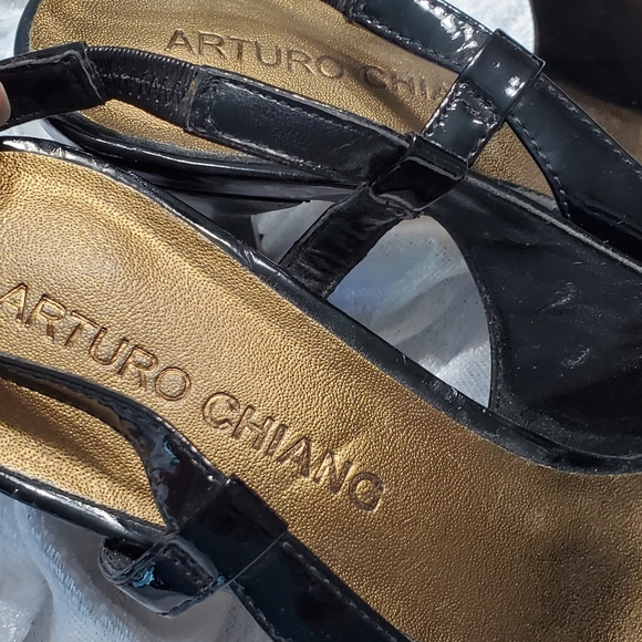 Heels - Picture 4 of 5